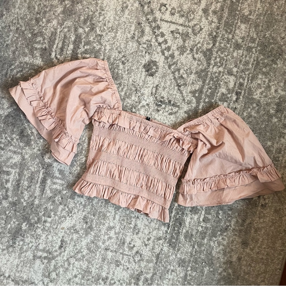 NWT kittenish Ellie smocking top in pink